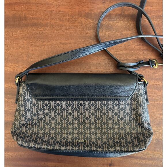 Fossil Gabriella Leather Flap Crossbody Purse Black Logo Lock Key - Picture 6 of 6